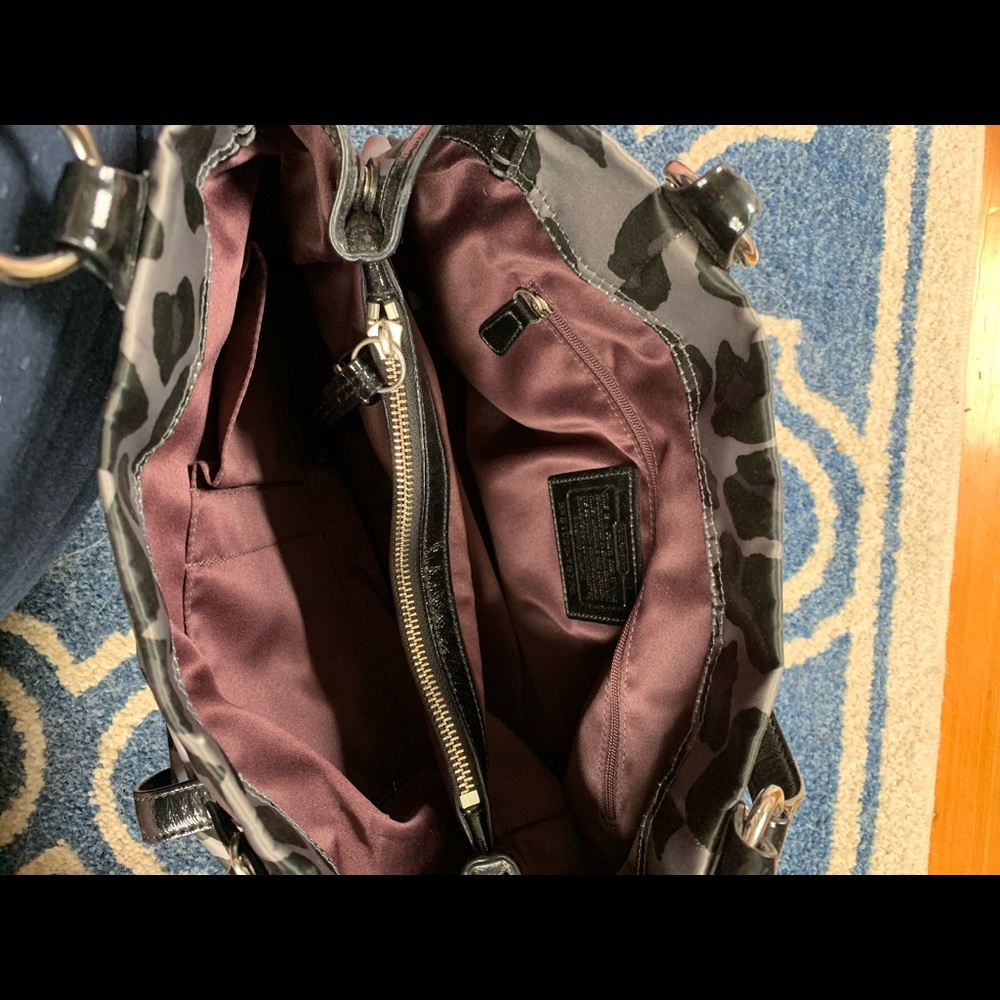 Coach purse - Picture 3 of 3
